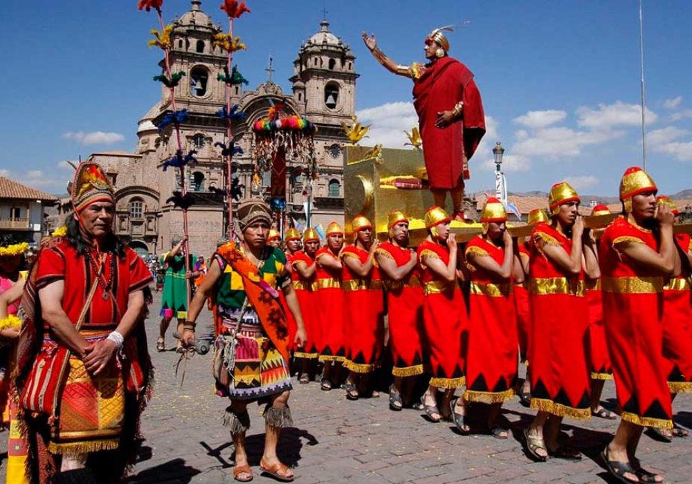 inti-raymi-plaza-de-armas-cusco